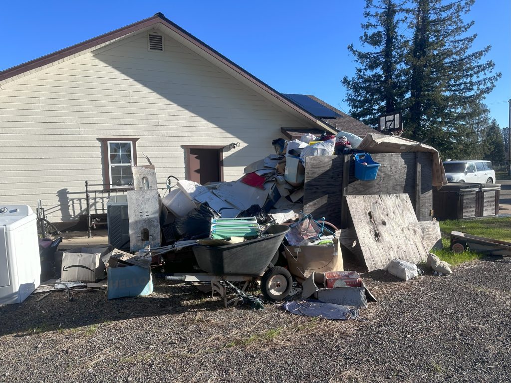 Junk Removal in Redding CA Junk Removal in Redding CA