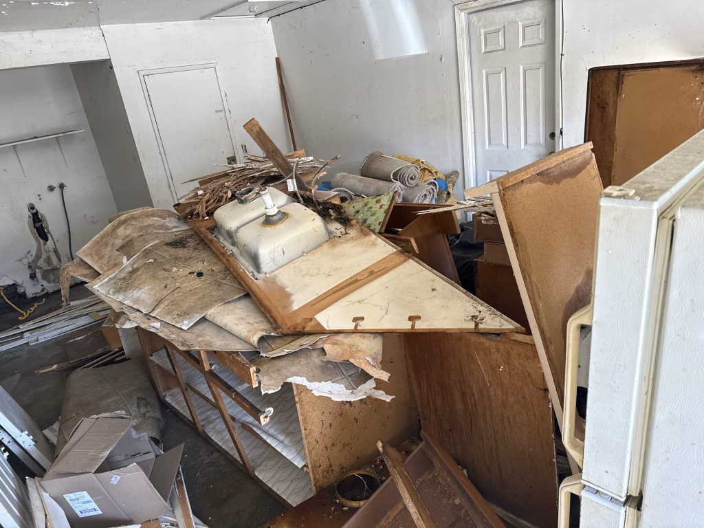Junk Removal in Redding CA Junk Removal in Redding CA